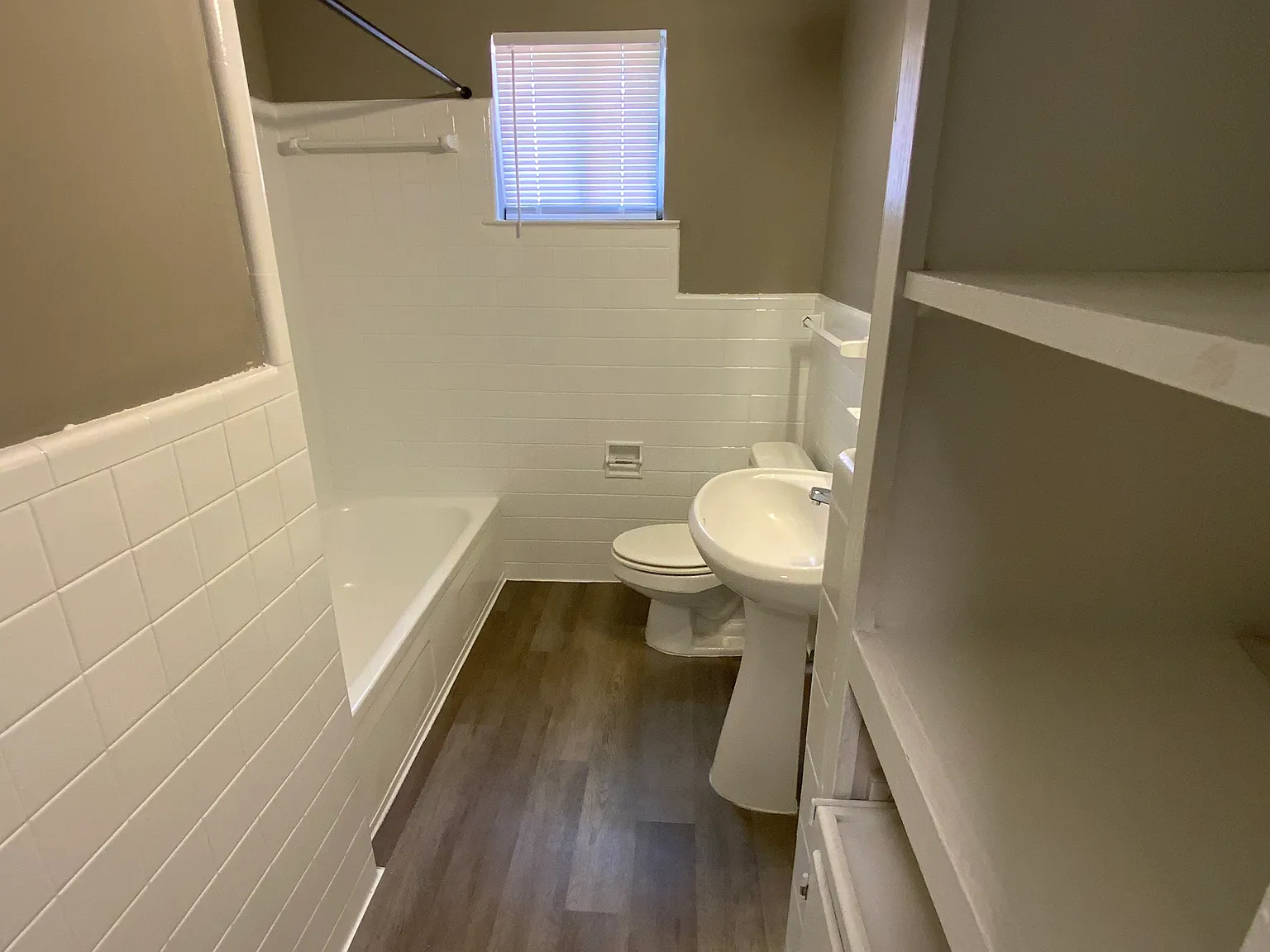 Cloverdale Estates — Photo 2