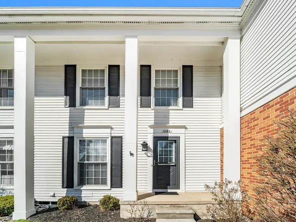 1102 Kings Cove Dr #353, Rochester, MI 48306