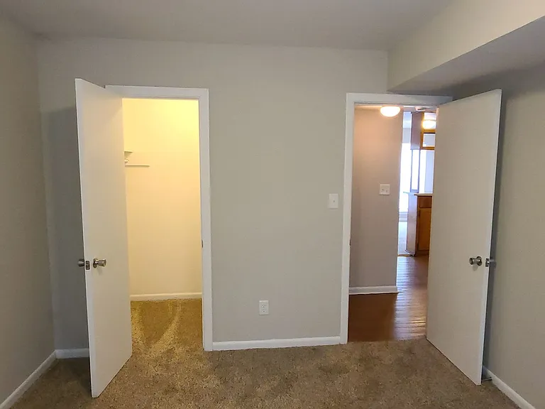 Green Springs Village Apartments - Birmingham, AL — Photo 20