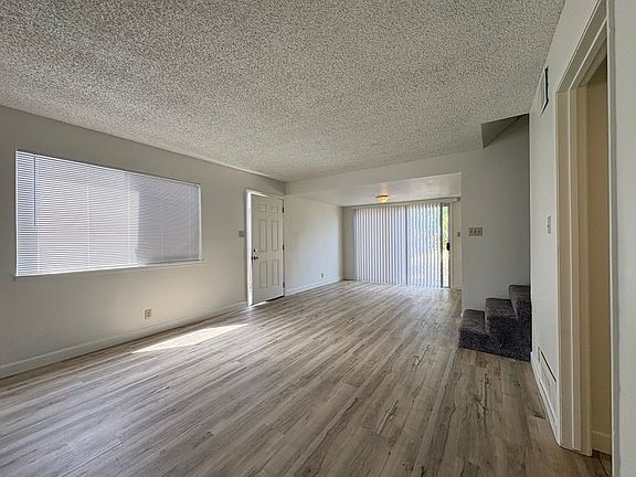 5th image of 276 Camellia Way