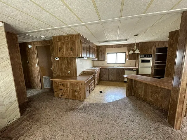 2 bed, 1100 sqft, $1,645 — Photo 1