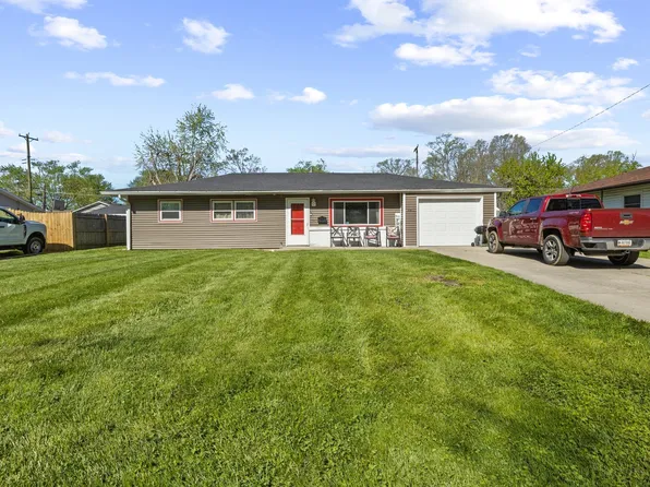 240 Lynwood Dr, New Whiteland, IN 46184