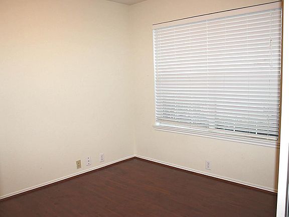 2nd image of 10618 Sugar Trace Dr