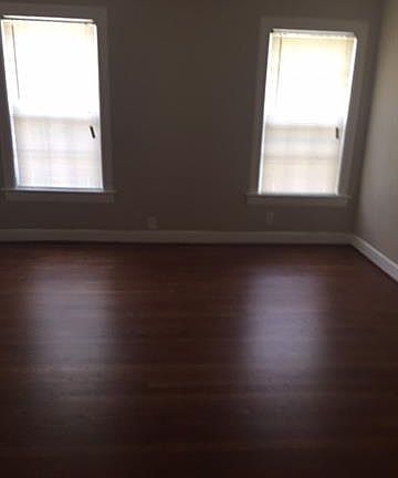 3rd image of 139 W Montana Ave