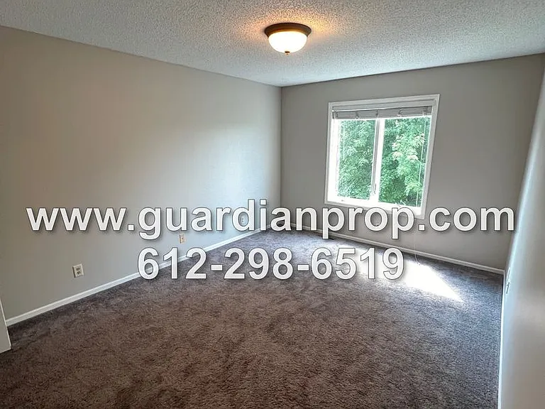 7303 Hidden Valley Ln S — Photo 19