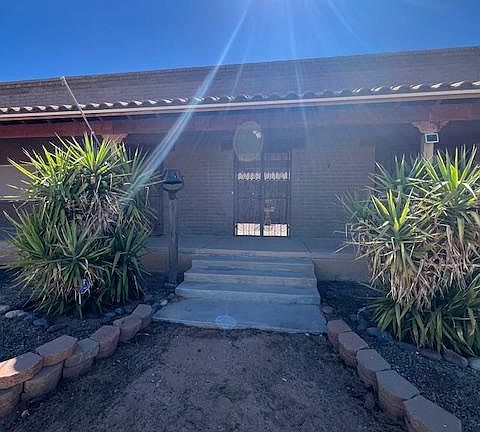 Front Courtyard Entrance