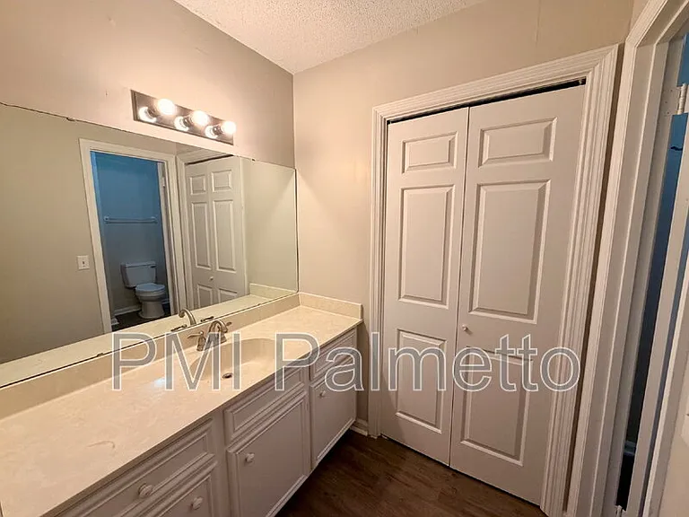 33 Chestnut Ferry Rd #202 — Photo 15