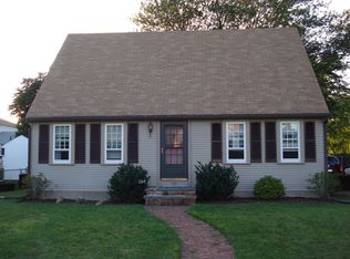 125 Berkeley St, East Providence, RI 02914