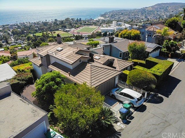 2nd image of 817 Buena Vista Way