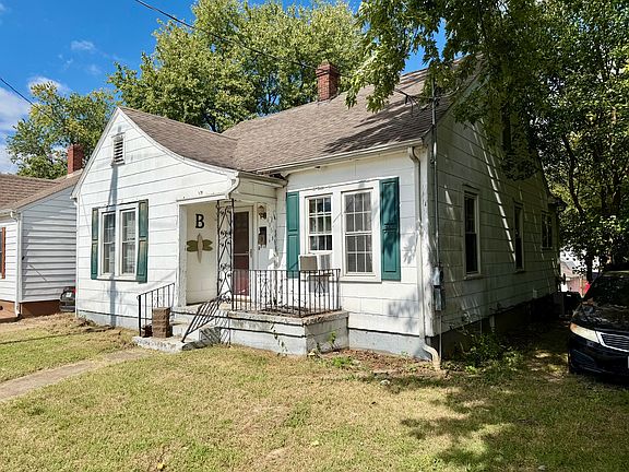 2nd image of 605 W 10th St
