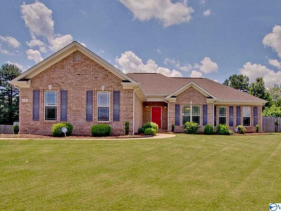 2nd image of 137 Castlehill Dr