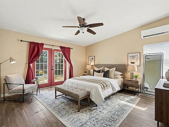 5th image of 805 W COLLEGE AVENUE