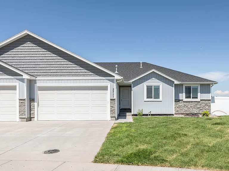 3711 Razor Cir — Photo 3