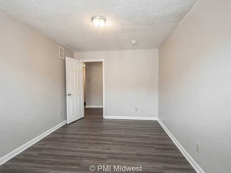 3736 N Meridian St — Photo 41