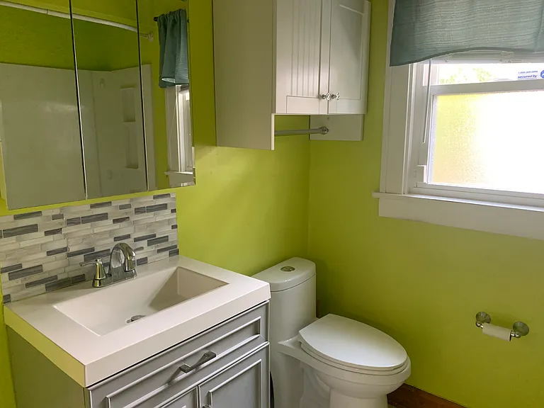 159 Erskine Ave — Photo 10
