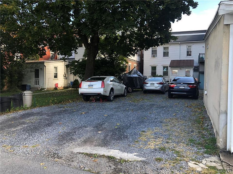 2nd image of 642 Main St