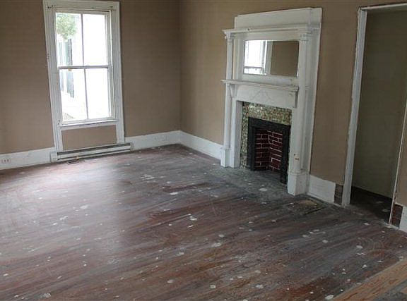 2nd image of 301 Ellyson Ave