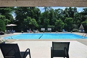 5th image of 175 Hoffman Ave APT 104