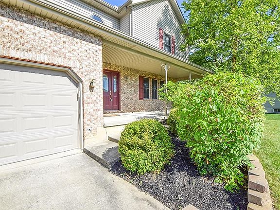3rd image of 558 Greensward Dr