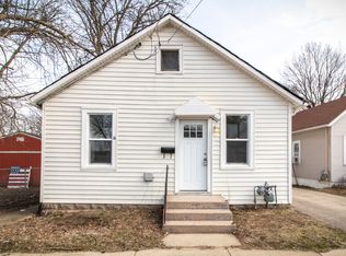 936 Oliver Ave, Aurora, IL 60506