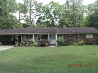 1208 Fairview Dr, Waynesboro, MS 39367