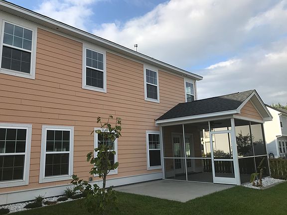 4th image of 203 Carriage Hill Pl