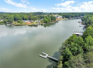 6774 Barefoot Cove Ct, Denver, NC 28037