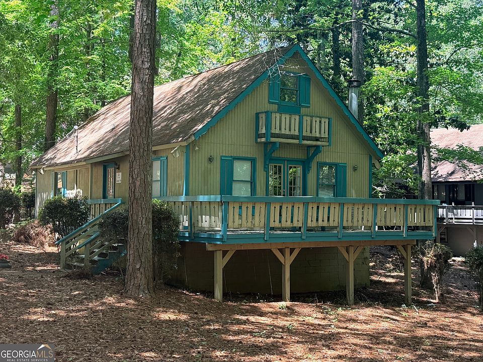 1st image of 106 Chalet Cir