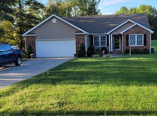 2498 Tippett Rd, Manitou, KY 42436