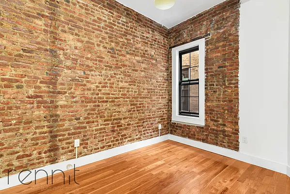 Rented by Rennit Inc. | media 4