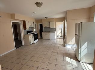 25 Fallon Ave FLOOR 2, Providence, RI 02908