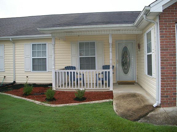4th image of 220 Flagstone Dr