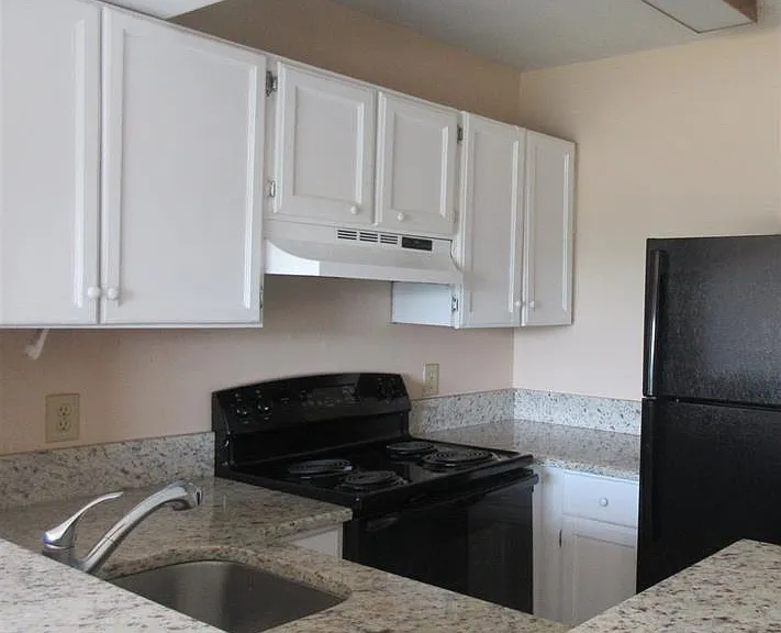 1600 Park Cir #917 — Photo 2