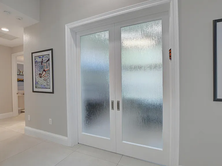 19211 N Creekshore Ct — Photo 42