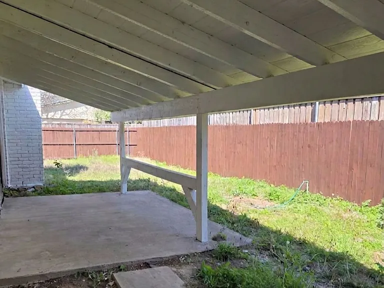 10247 Green Ash Rd — Photo 21