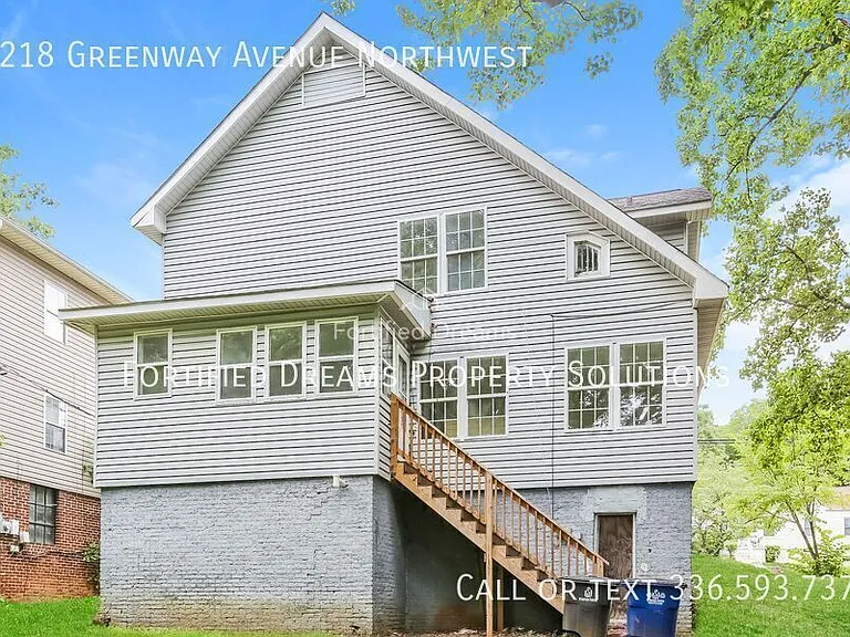 2218 Greenway Ave NW — Photo 14