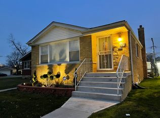 327 E 90th St, Chicago, IL 60619