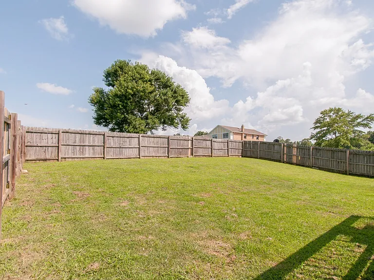 1351 Whitt Ln — Photo 21