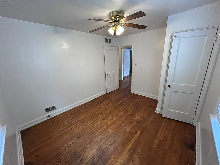 8675 Oak Rd — Photo 12
