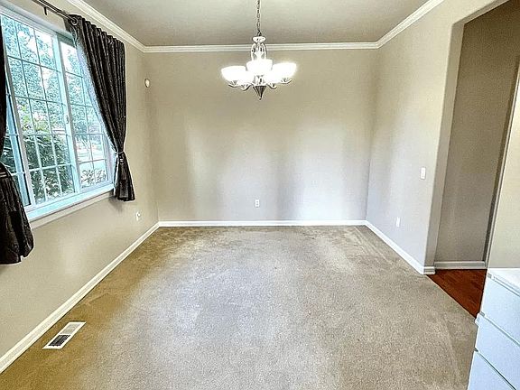 5th image of 9920 187th Ct NE