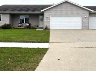 3607 Wildflower Ln, Janesville, WI 53548