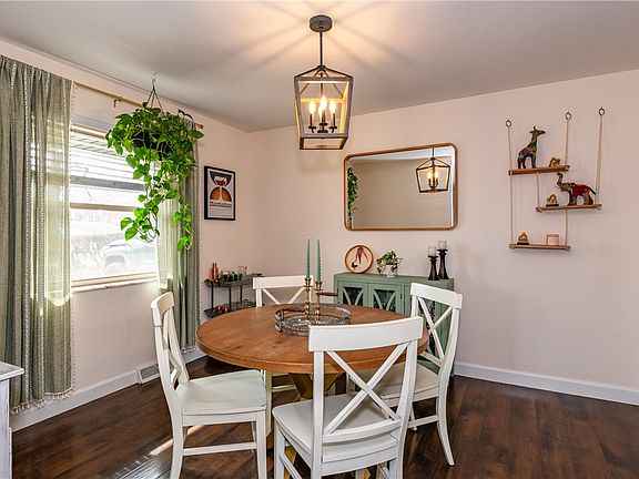 5th image of 4102 Ridgetop Dr