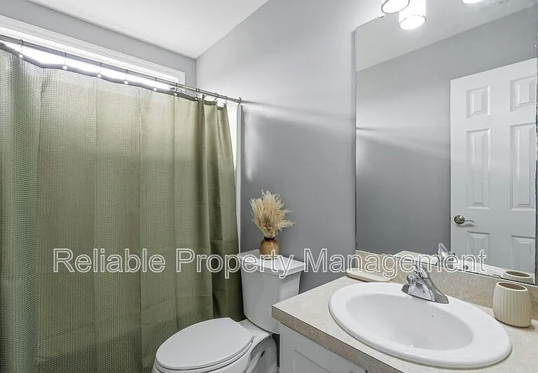 156 Haywood Ln — Photo 9