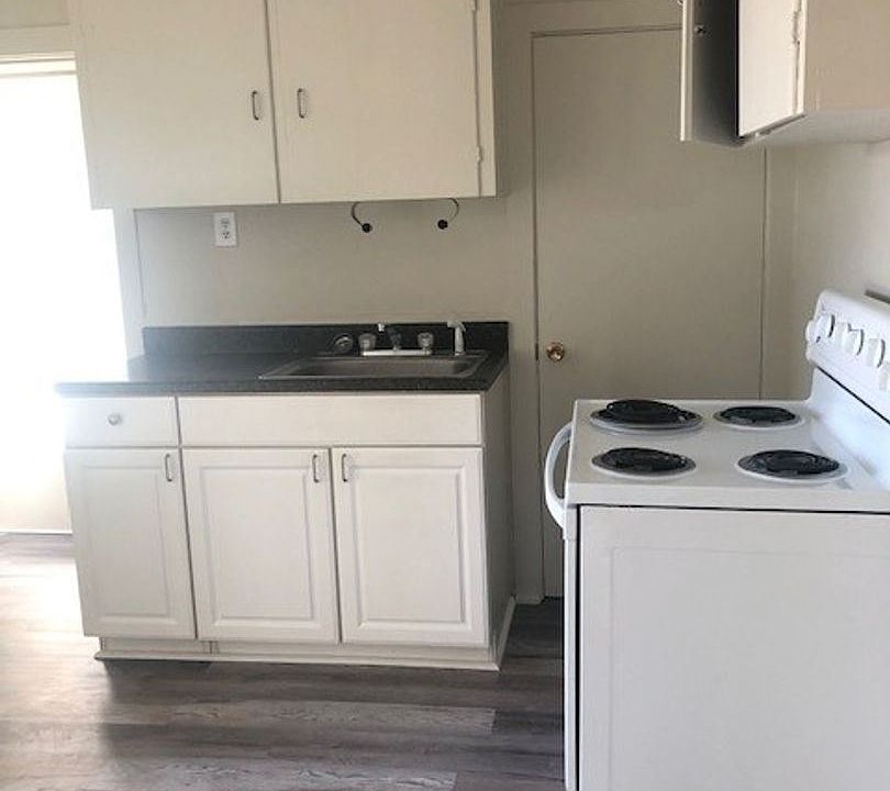 1st image of 347 N Railroad St #10378170