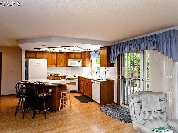 2nd image of 3007 SE 161st Ave