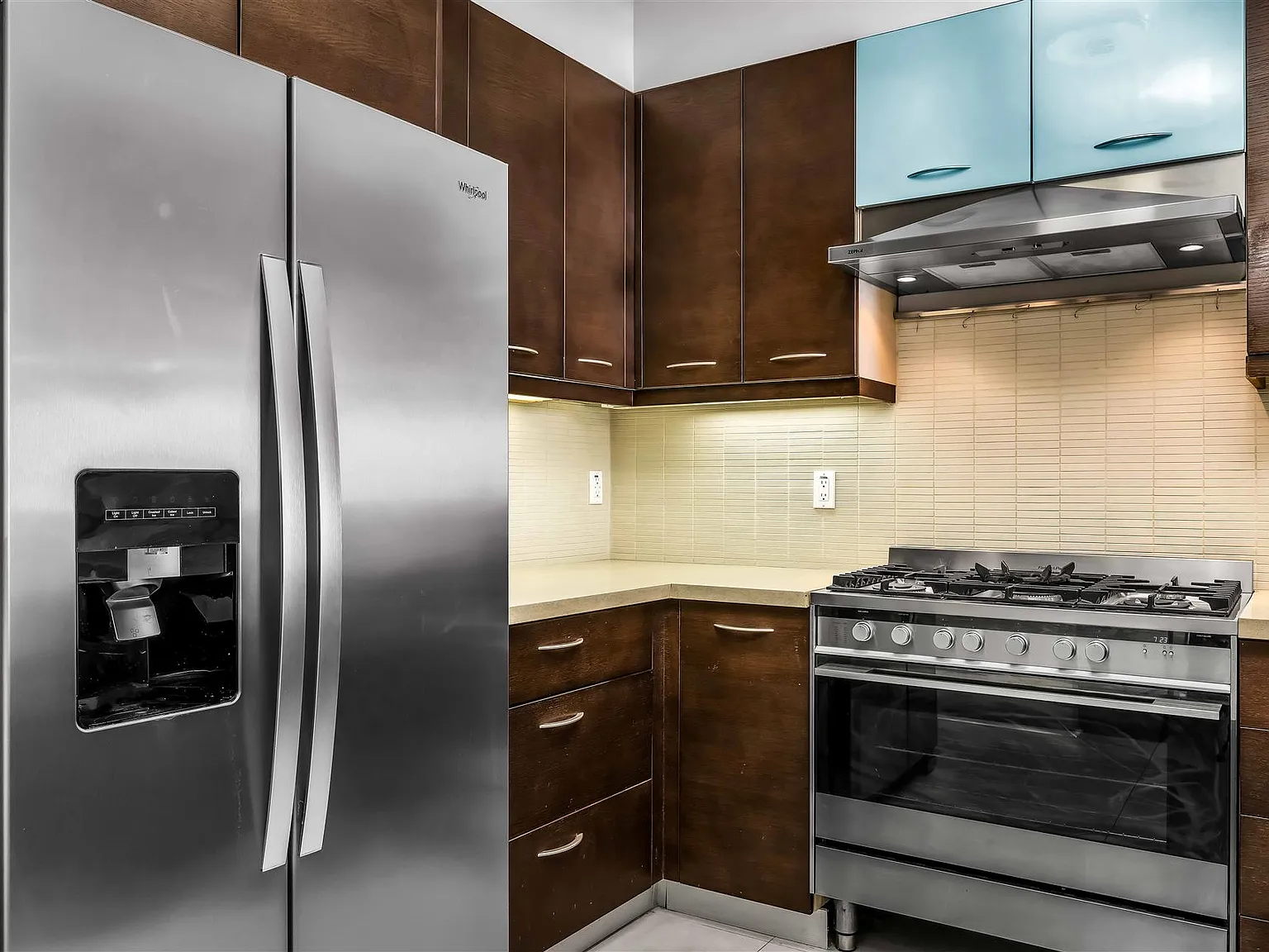 3 bed, 2.5 bath, 1975 sqft, $4,899 — Photo 4