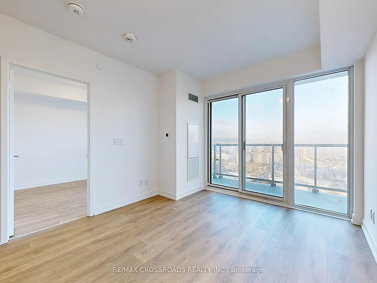 2033 Kennedy Rd #3303 — Photo 4