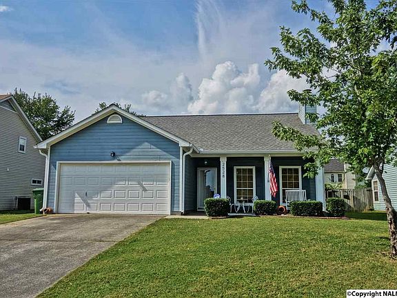 2nd image of 2528 Bonnie Oaks Dr SW