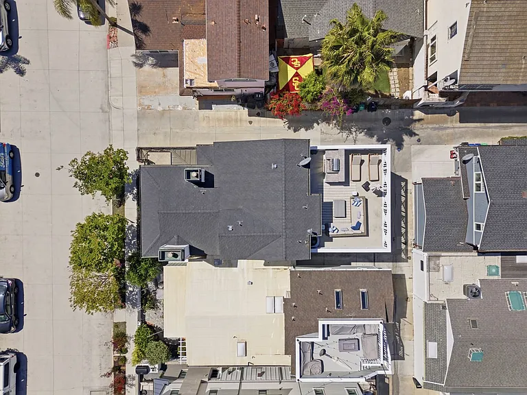305 Montero St — Photo 38