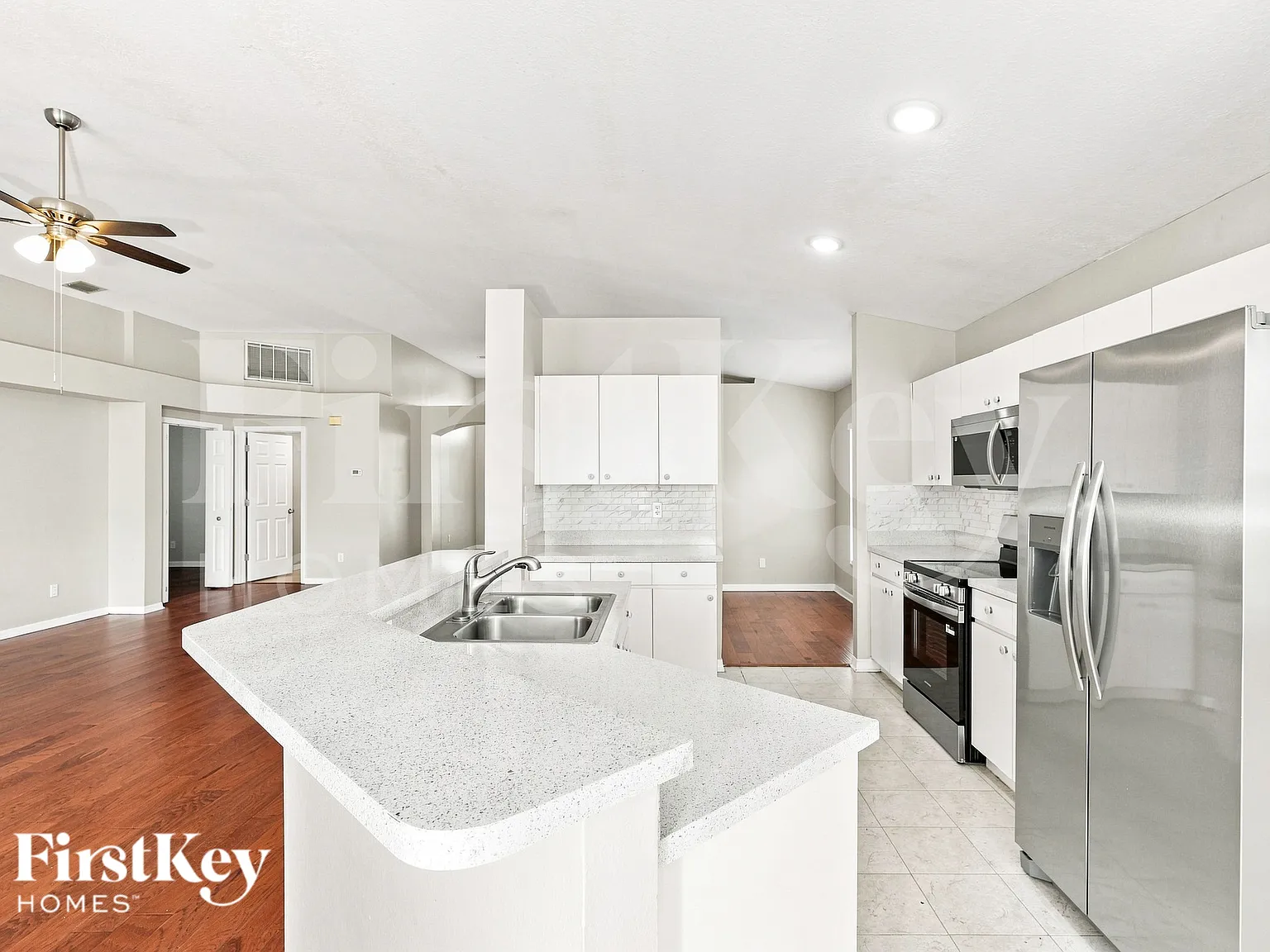 3 bed, 2.0 bath, 2090 sqft, $2,590 — Photo 4